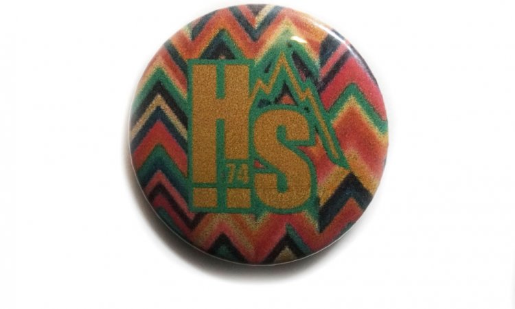 Pin's / Badges / Aimants / l'accessoire au couleurs de la région Haute-Savoie