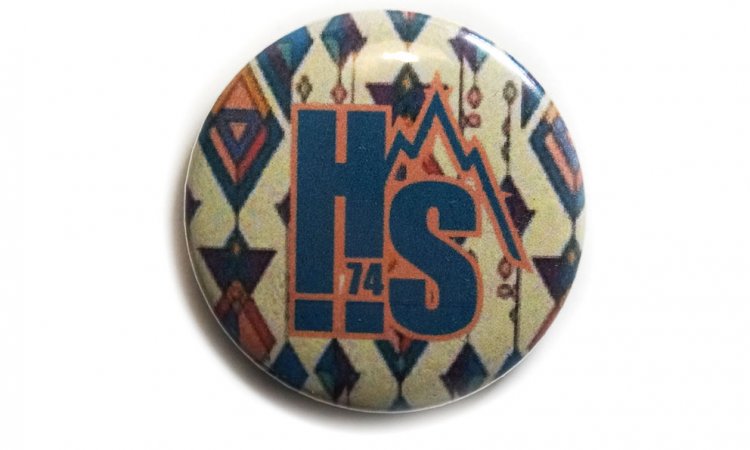 Pin's / Badges / Aimants / l'accessoire au couleurs de la région Haute-Savoie